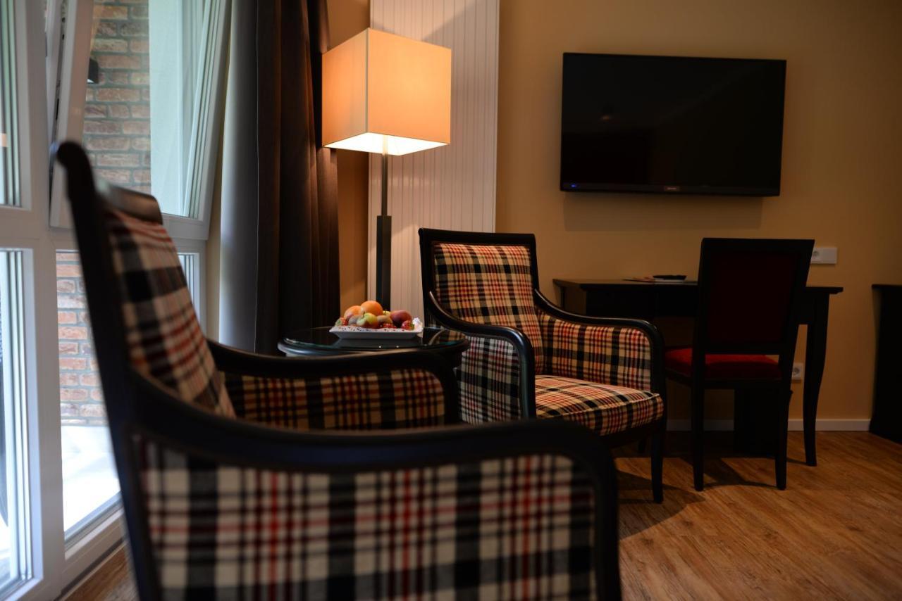 Gut Altona Hotel Dotlingen Ngoại thất bức ảnh