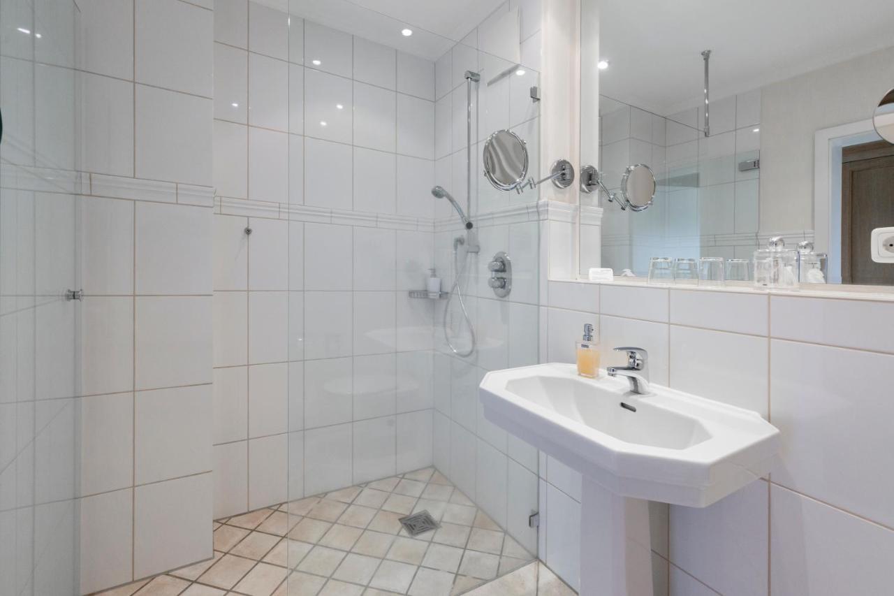Gut Altona Hotel Dotlingen Ngoại thất bức ảnh