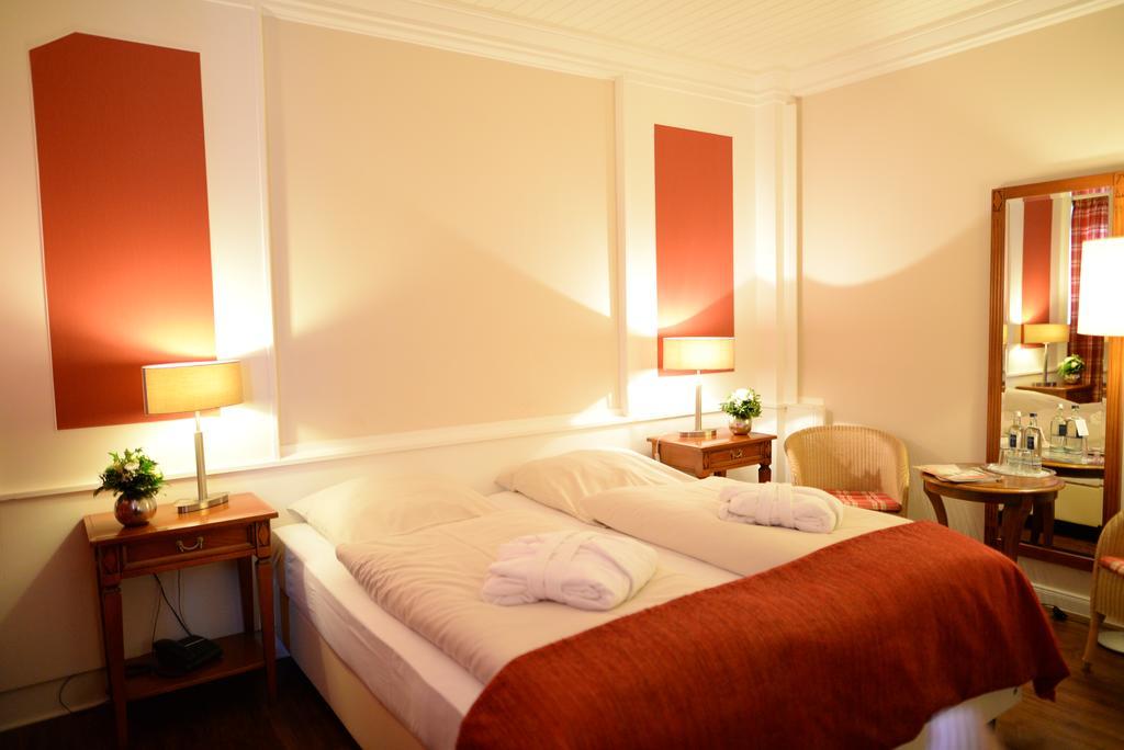 Gut Altona Hotel Dotlingen Ngoại thất bức ảnh