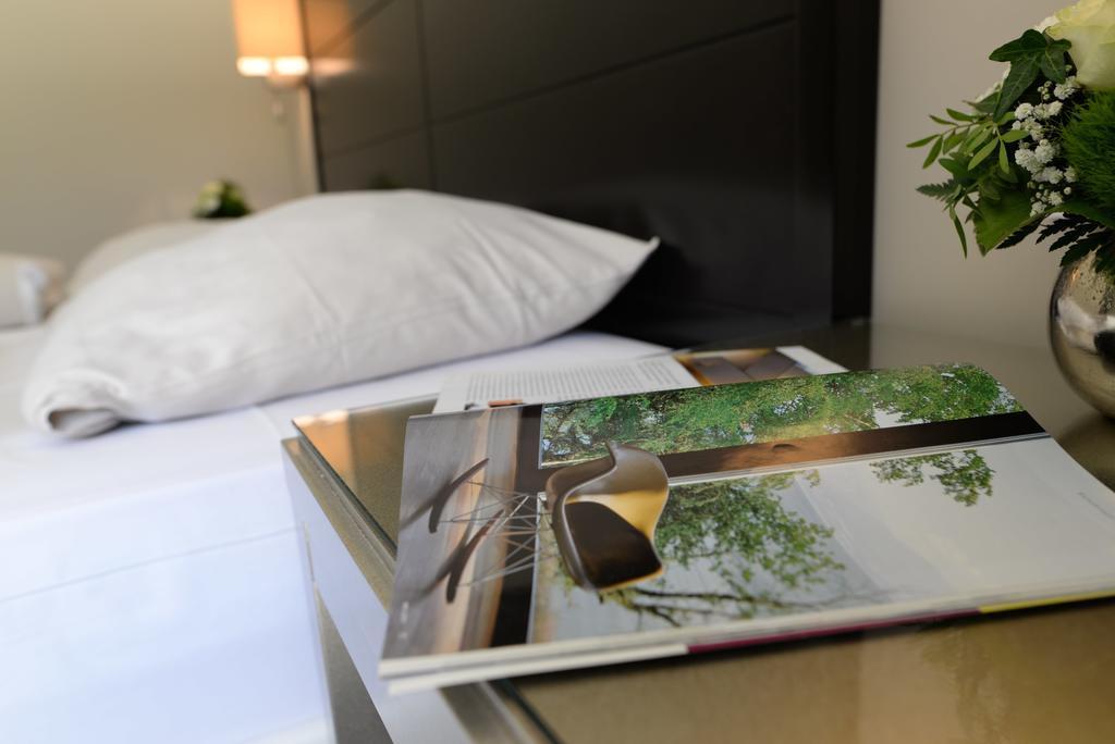 Gut Altona Hotel Dotlingen Ngoại thất bức ảnh